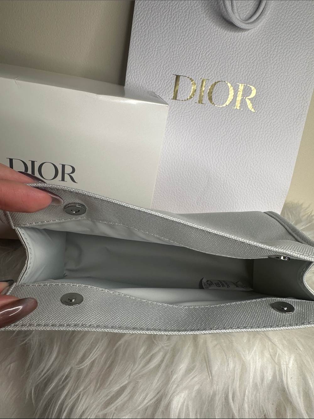 Dior Beauty Cosmetic Pouch - Picture 3 of 6